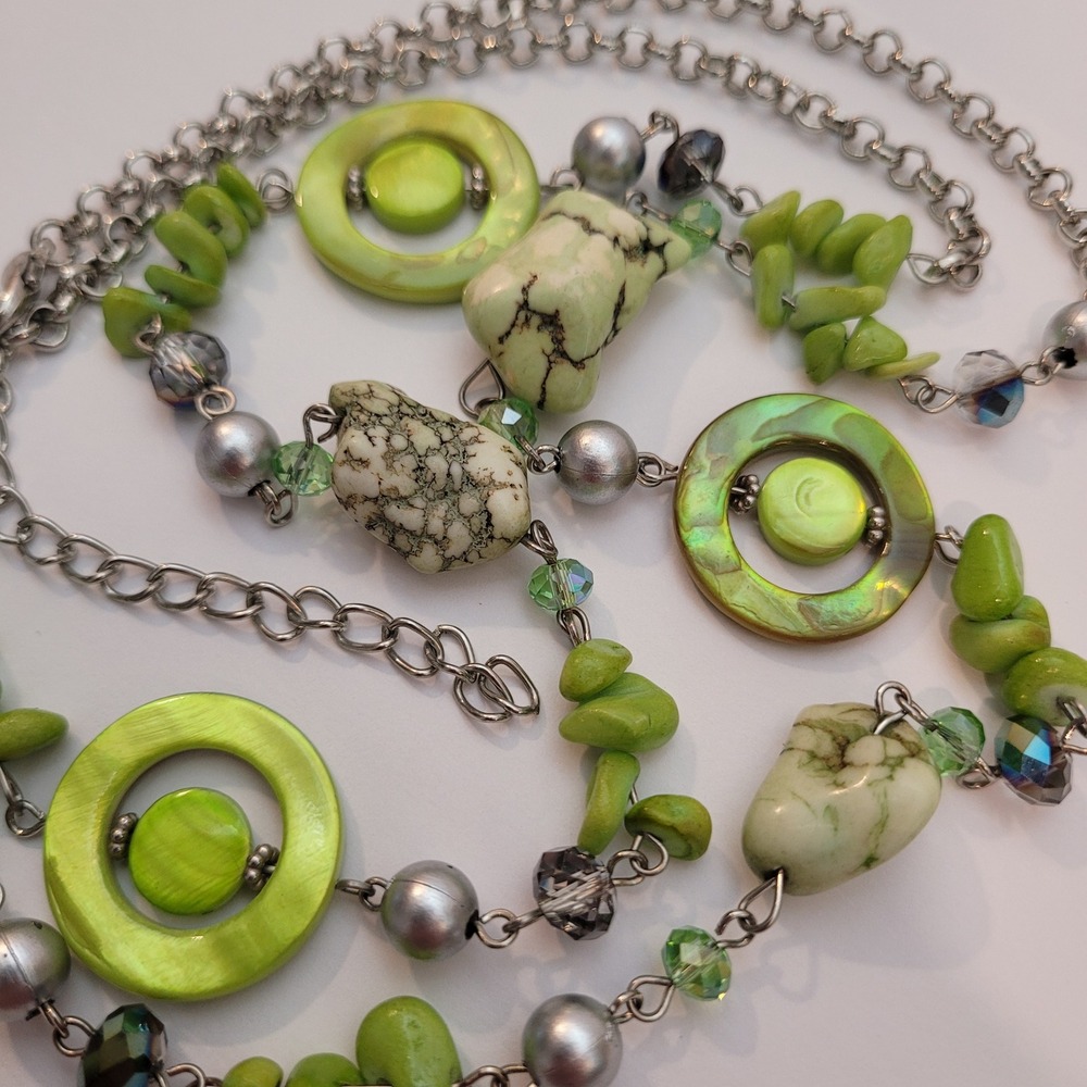 Howlite/Magnesite Nugget Beaded Station‎ Necklace Women Green Shell 37" Long